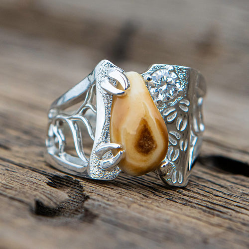 Imperial Diamond Racks & Tracks elk ivory ring in 14k white gold with natural diamonds — Volakai