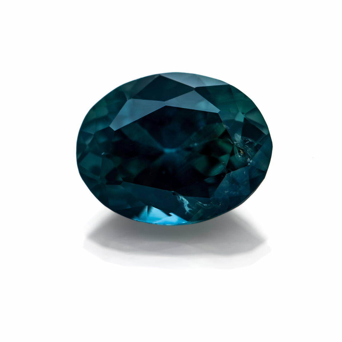 1.42 ct Natural Sapphire — Oval 8 × 6 mm (Parti-Color)