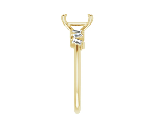 Accented Engagement Ring (Claw-Prong, Emerald)